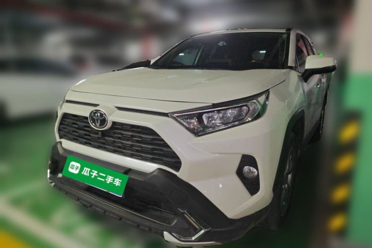 Used Toyota RAV4 2020 2.0L CVT Two-Wheel Drive Fashion Edition Guazi used car, China used car export, Used car for sale, Used  cars, Cheapest cars for sale
