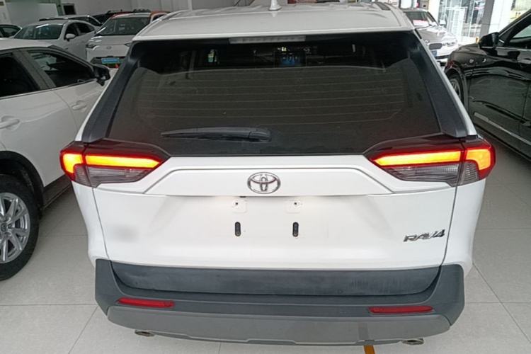 Used Toyota RAV4 2020 2.0L CVT Two-Wheel Drive Fashion PLUS Edition Rear