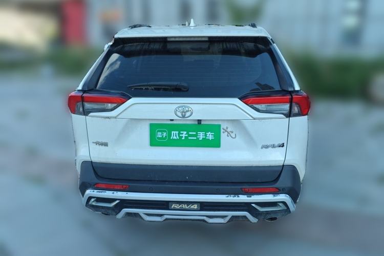 Used Toyota RAV4 2020 2.0L CVT Two-Wheel Drive Fashion Edition Rear