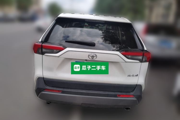 Used Toyota RAV4 2020 2.0L CVT Two-Wheel Drive Fashion Edition Rear