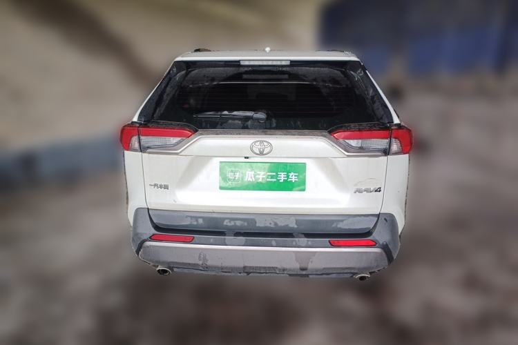 Used Toyota RAV4 2020 2.0L CVT Two-Wheel Drive Prestige Edition Rear