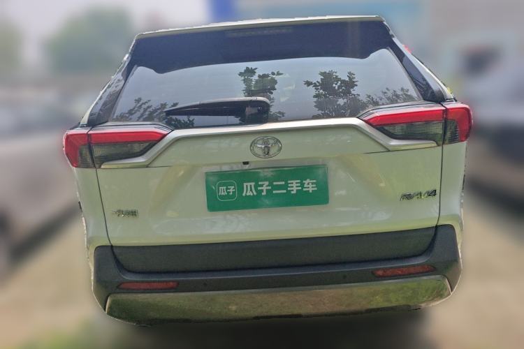Used Toyota RAV4 2020 2.0L CVT Two-Wheel Drive Prestige Edition Rear