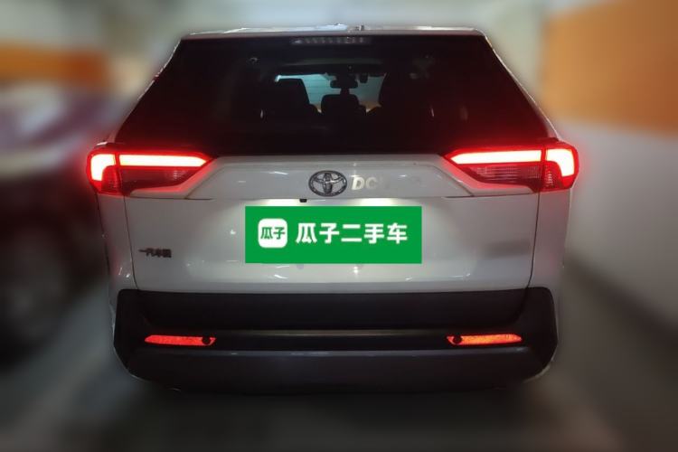 Used Toyota RAV4 2020 2.0L CVT Two-Wheel Drive Fashion Edition Rear