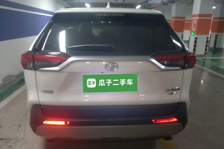Used Toyota RAV4 2020 2.0L CVT Four-Wheel Drive Prestige Edition Rear