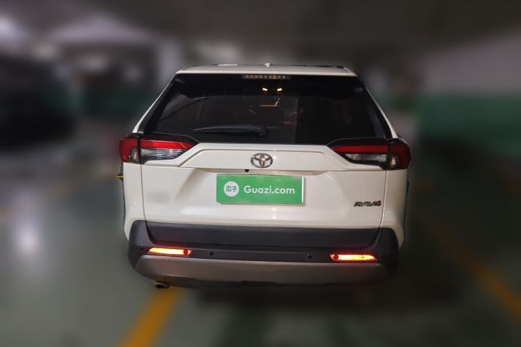 Used Toyota RAV4 2020 2.0L CVT Two-Wheel Drive Fashion PLUS Edition Rear