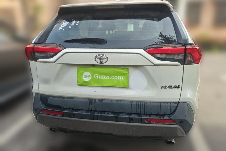 Used Toyota RAV4 2020 2.0L CVT Two-Wheel Drive Fashion Edition Rear