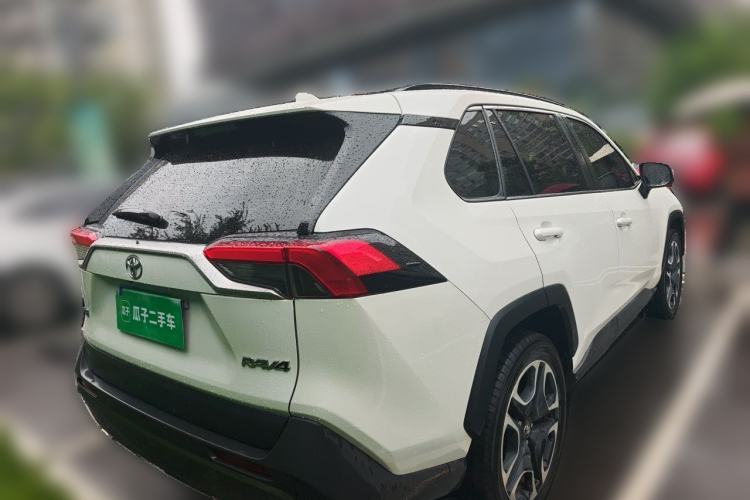 Used Toyota RAV4 2020 2.0L CVT Two-Wheel Drive Prestige Edition Rear