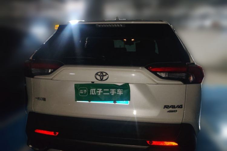 Used Toyota RAV4 2020 2.0L CVT 4x4 Style PLUS Edition Rear