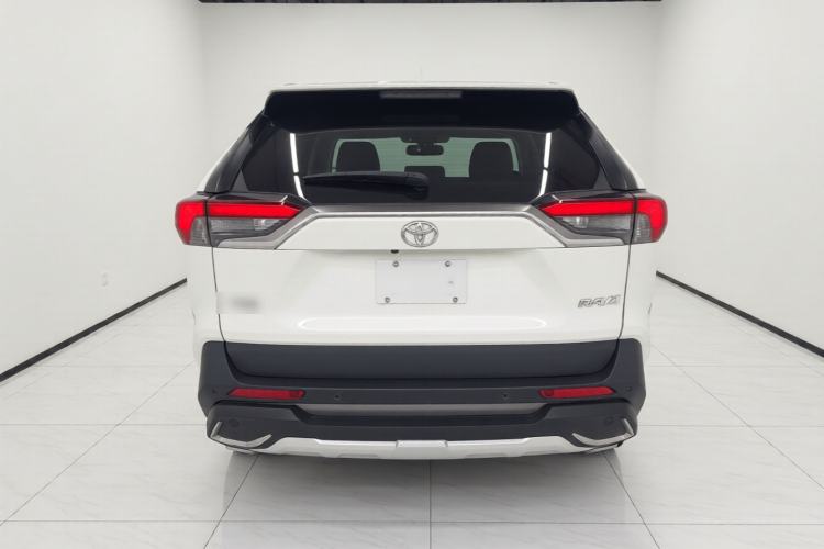 Used Toyota RAV4 2020 2.0L CVT Two-Wheel Drive Prestige Edition Rear