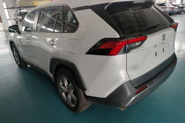 Used Toyota RAV4 2020 2.0L CVT Two-Wheel Drive Fashion Edition Rear Left 45 Deg