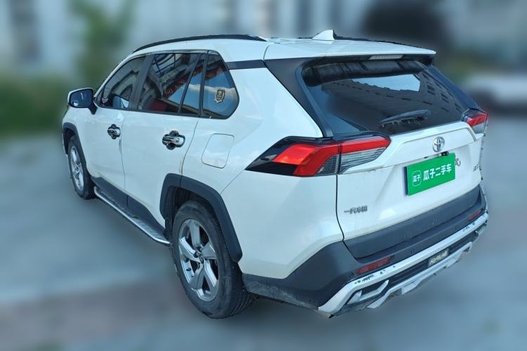 Used Toyota RAV4 2020 2.0L CVT Two-Wheel Drive Fashion Edition Rear Left 45 Deg