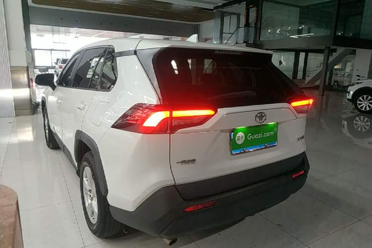 Used Toyota RAV4 2020 2.0L CVT Two-Wheel Drive Urban Edition Rear Left 45 Deg