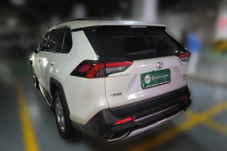 Used Toyota RAV4 2020 2.0L CVT 4x4 Style PLUS Edition Rear Left 45 Deg