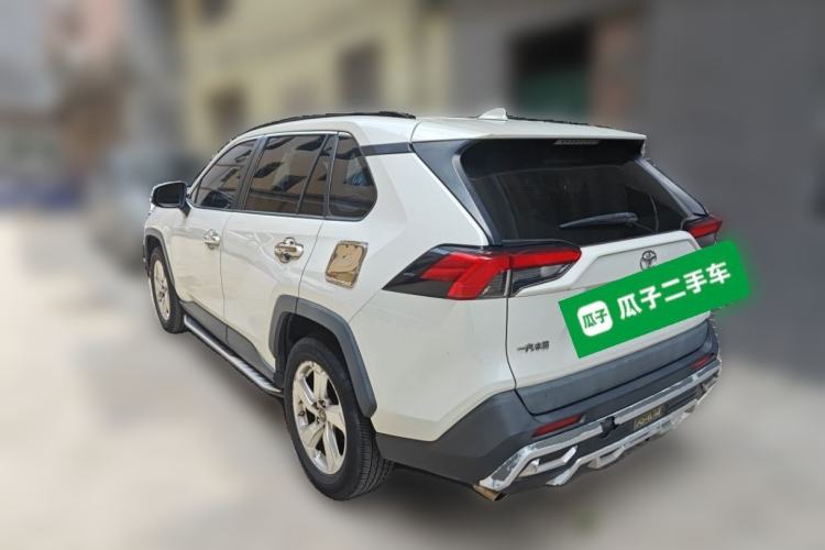 Used Toyota RAV4 2020 2.0L CVT Two-Wheel Drive Fashion Edition Rear Left 45 Deg