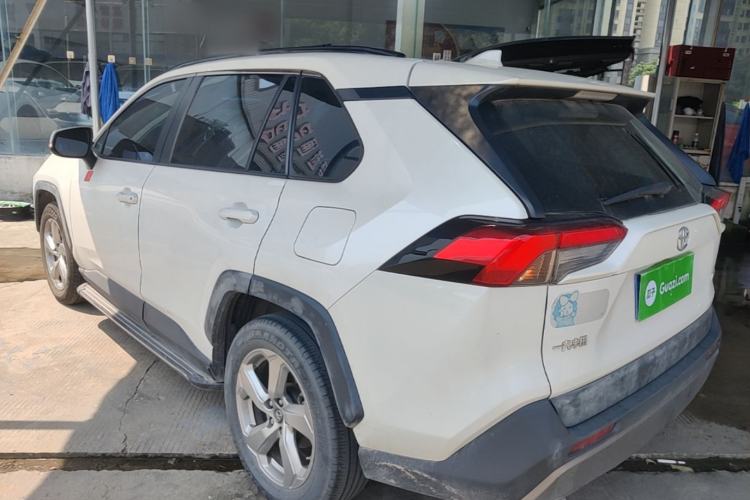 Used Toyota RAV4 2020 2.0L CVT Two-Wheel Drive Fashion Edition Rear Left 45 Deg