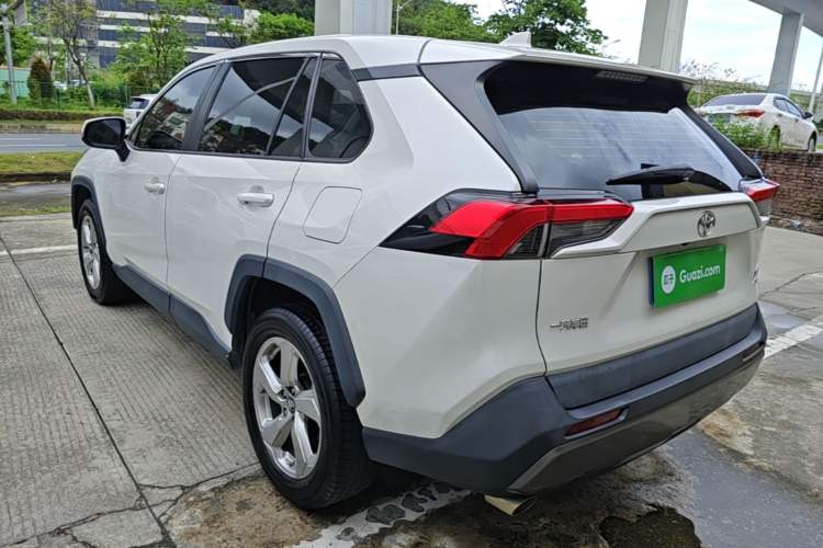 Used Toyota RAV4 2020 2.0L CVT 4x4 Trend Edition Rear Left 45 Deg