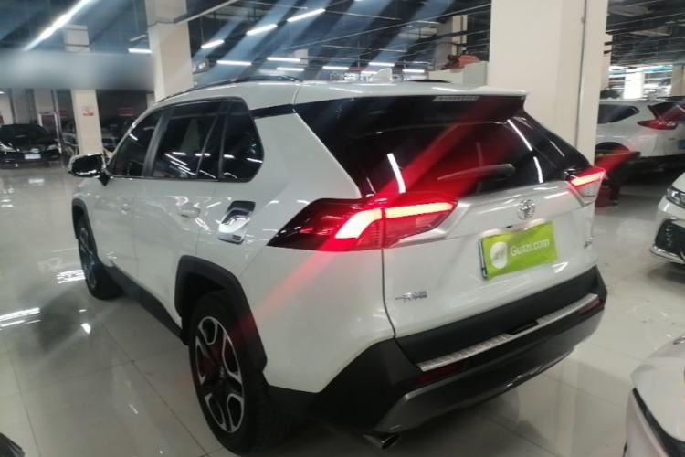 Used Toyota RAV4 2020 2.0L CVT Two-Wheel Drive Prestige Edition Rear Left 45 Deg