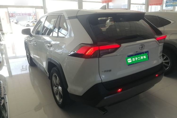 Used Toyota RAV4 2020 2.0L CVT 4x4 Trend Edition Rear Left 45 Deg