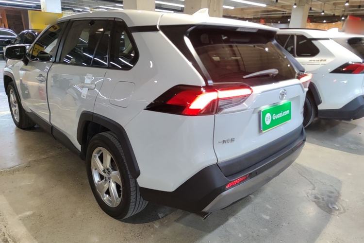 Used Toyota RAV4 2020 2.0L CVT Two-Wheel Drive Fashion PLUS Edition Rear Left 45 Deg