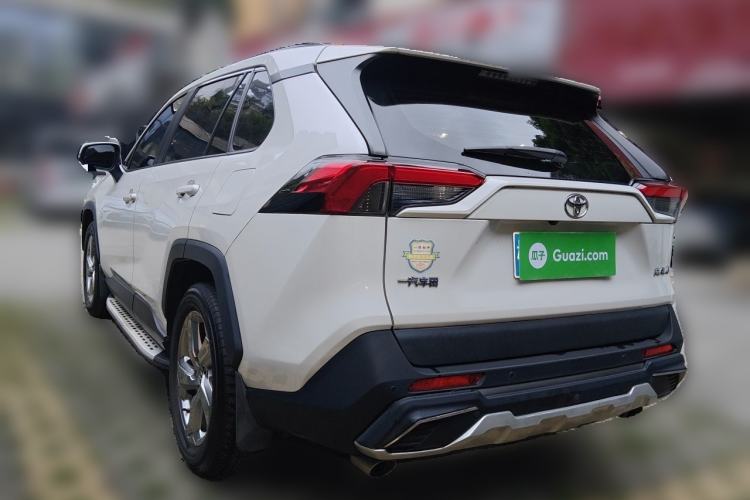 Used Toyota RAV4 2020 2.0L CVT Two-Wheel Drive Fashion Edition Rear Left 45 Deg