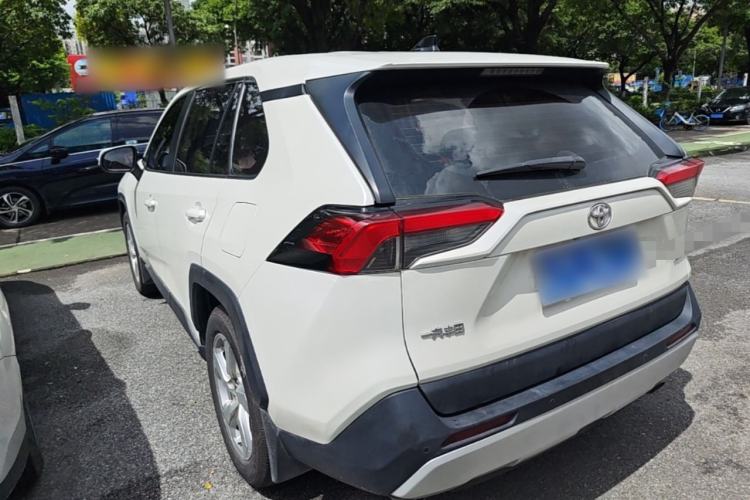 Used Toyota RAV4 2020 2.0L CVT Two-Wheel Drive Fashion Edition Rear Left 45 Deg