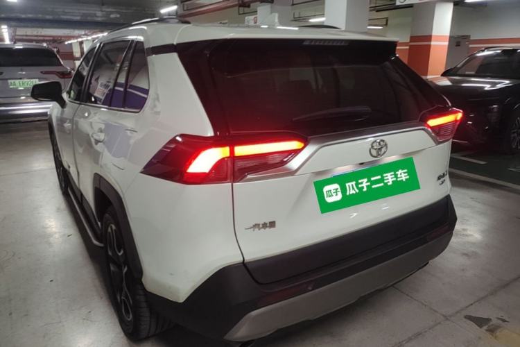 Used Toyota RAV4 2020 2.0L CVT Four-Wheel Drive Prestige Edition Rear Left 45 Deg