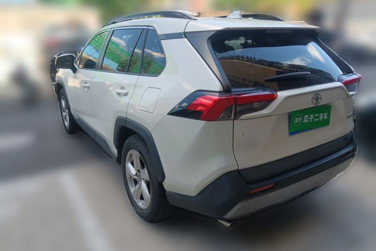 Used Toyota RAV4 2020 2.0L CVT Two-Wheel Drive Fashion Edition Rear Left 45 Deg