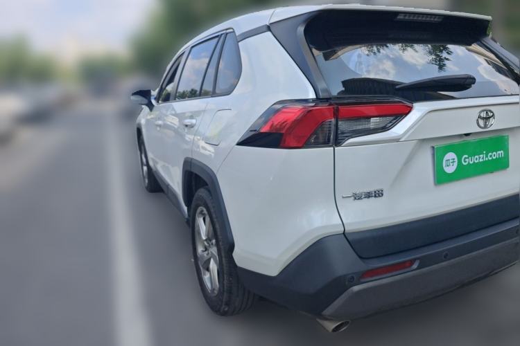 Used Toyota RAV4 2020 2.0L CVT Two-Wheel Drive Fashion PLUS Edition Rear Left 45 Deg