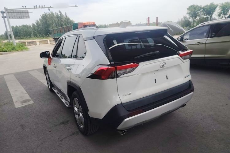 Used Toyota RAV4 2020 2.0L CVT Two-Wheel Drive Fashion Edition Rear Left 45 Deg