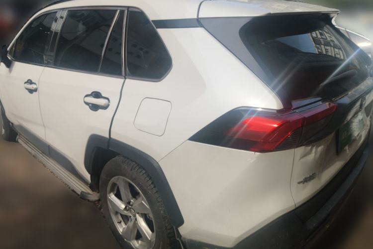 Used Toyota RAV4 2020 2.0L CVT 4x4 Trend Edition Rear Left 45 Deg