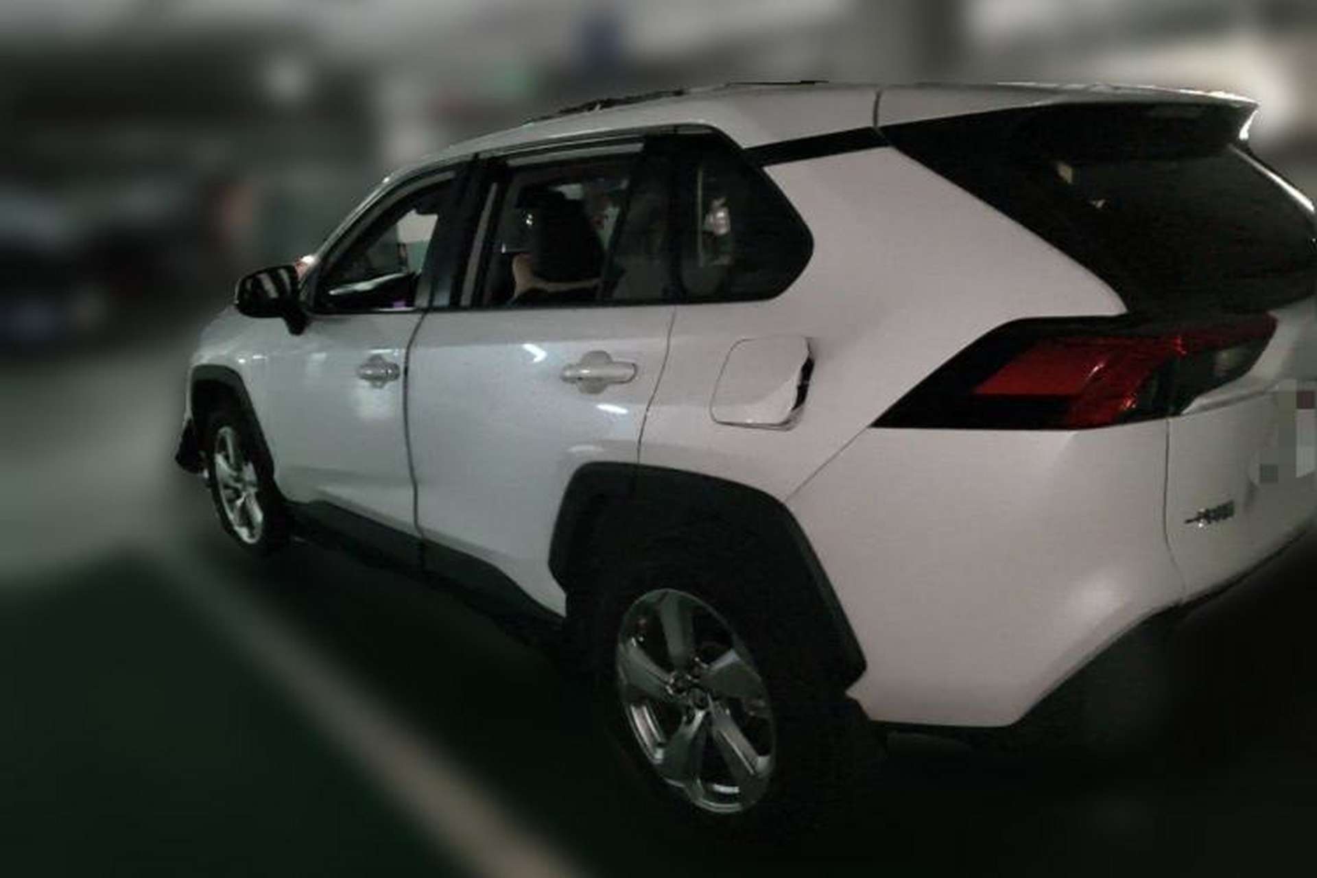 Used Toyota RAV4 2020 2.0L CVT Two-Wheel Drive Fashion PLUS Edition Rear Left 45 Deg