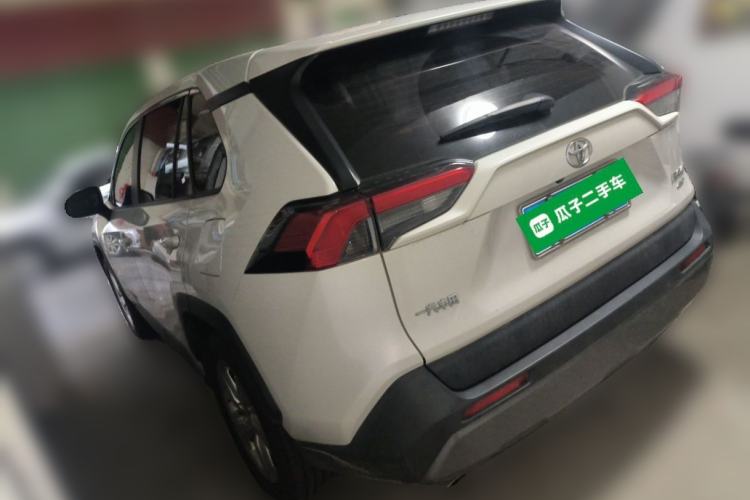 Used Toyota RAV4 2020 2.0L CVT 4x4 Trend Edition Rear Left 45 Deg