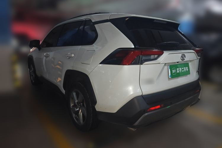 Used Toyota RAV4 2020 2.0L CVT Two-Wheel Drive Fashion Edition Rear Left 45 Deg