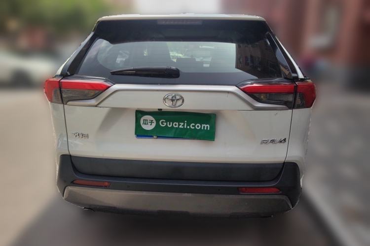 Used Toyota RAV4 2020 2.0L CVT Two-Wheel Drive Prestige Edition Rear