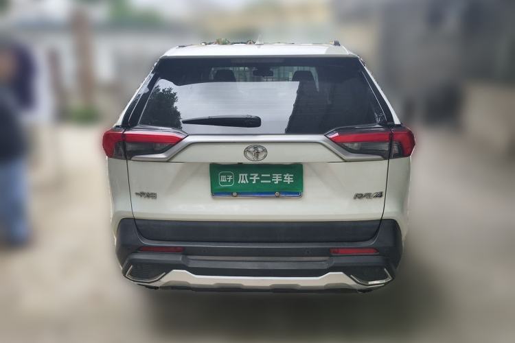 Used Toyota RAV4 2020 2.0L CVT Two-Wheel Drive Prestige Edition Rear