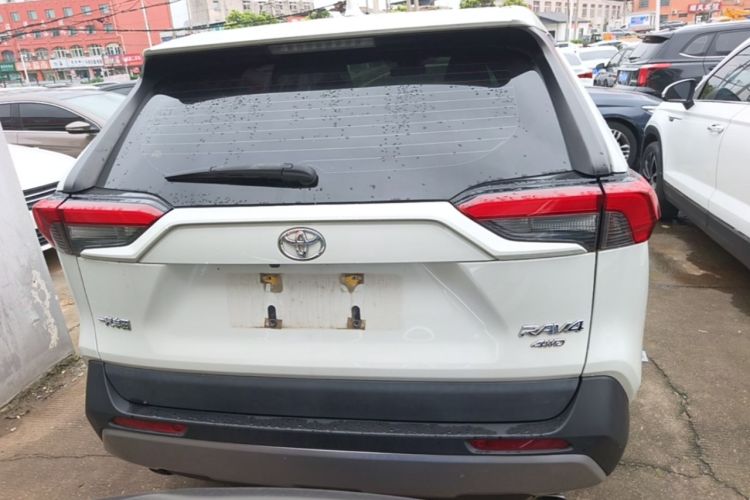Used Toyota RAV4 2020 2.0L CVT 4x4 Style PLUS Edition Rear