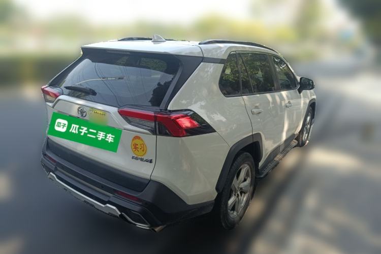 Used Toyota RAV4 2020 2.0L CVT Two-Wheel Drive Fashion Edition Rear Right 45 Deg