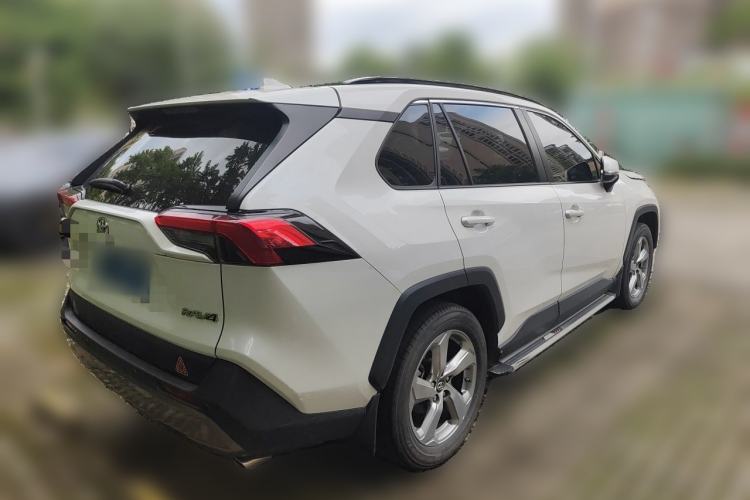 Used Toyota RAV4 2020 2.0L CVT Two-Wheel Drive Fashion PLUS Edition Rear Right 45 Deg