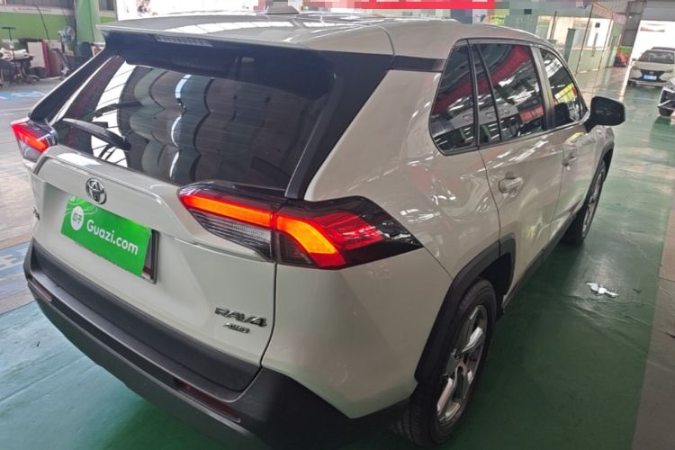 Used Toyota RAV4 2020 2.0L CVT 4x4 Trend Edition Rear Right 45 Deg