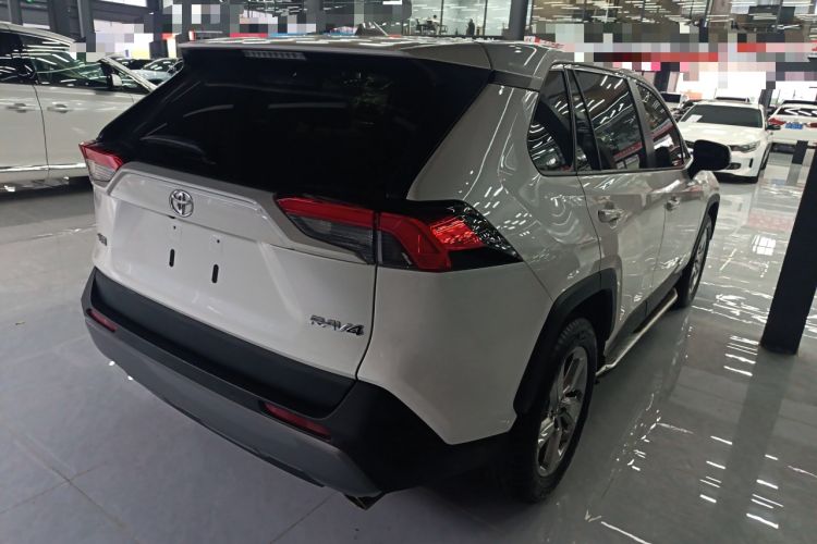 Used Toyota RAV4 2020 2.0L CVT Two-Wheel Drive Fashion Edition Rear Right 45 Deg