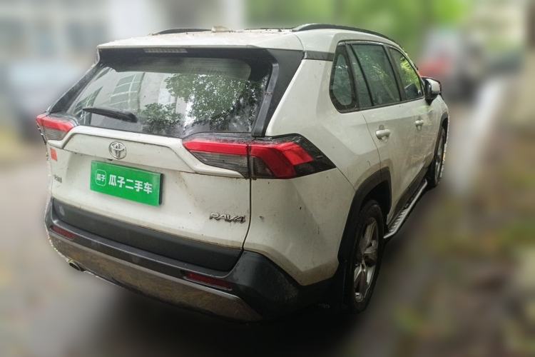Used Toyota RAV4 2020 2.0L CVT Two-Wheel Drive Fashion Edition Rear Right 45 Deg
