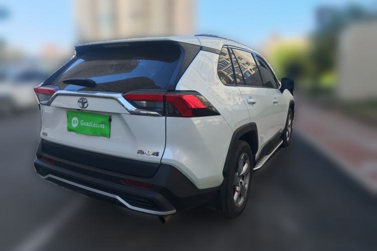 Used Toyota RAV4 2020 2.0L CVT Two-Wheel Drive Fashion Edition Rear Right 45 Deg