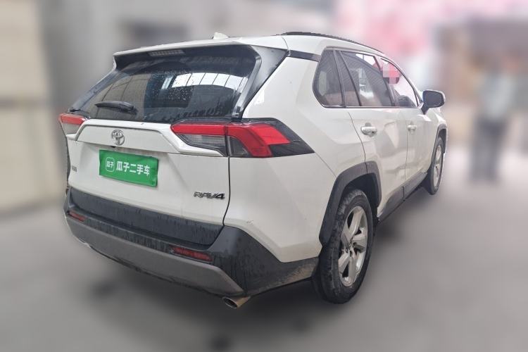 Used Toyota RAV4 2020 2.0L CVT Two-Wheel Drive Fashion PLUS Edition Rear Right 45 Deg