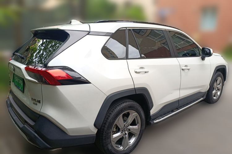 Used Toyota RAV4 2020 2.0L CVT 4x4 Style PLUS Edition Rear Right 45 Deg