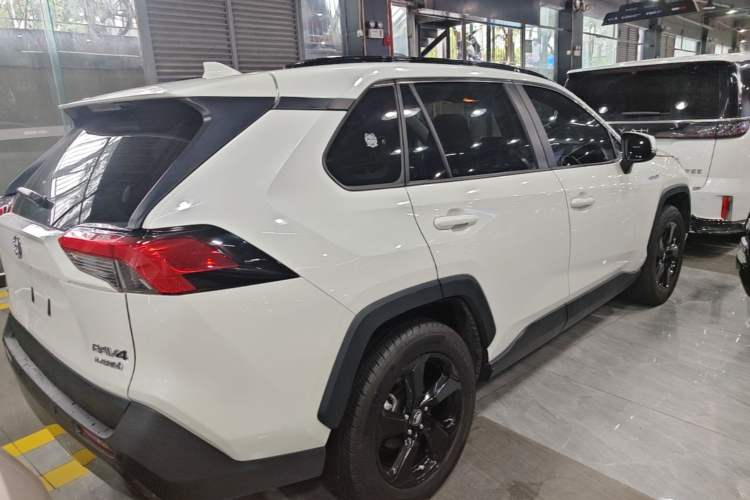 Used Toyota RAV4 2020 Dual-Engine 2.5L E-CVT 4x4 Elite PLUS Edition Rear Right 45 Deg