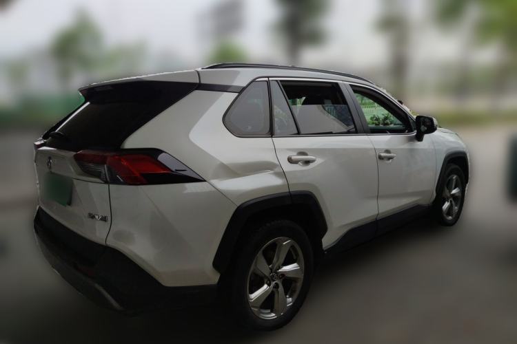 Used Toyota RAV4 2020 2.0L CVT Two-Wheel Drive Fashion Edition Rear Right 45 Deg