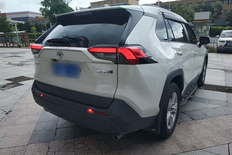 Used Toyota RAV4 2020 2.0L CVT Two-Wheel Drive Urban Edition Rear Right 45 Deg
