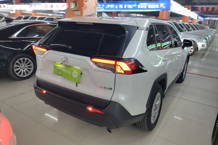 Used Toyota RAV4 2020 2.0L CVT Two-Wheel Drive Urban Edition Rear Right 45 Deg