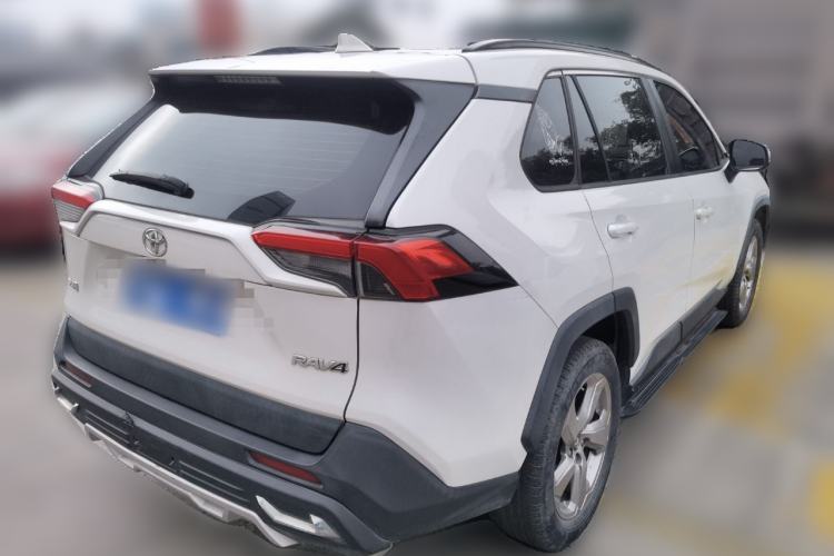 Used Toyota RAV4 2020 2.0L CVT Two-Wheel Drive Fashion Edition Rear Right 45 Deg