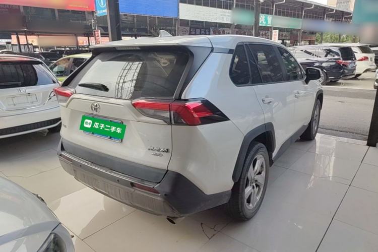 Used Toyota RAV4 2020 2.0L CVT 4x4 Trend Edition Rear Right 45 Deg